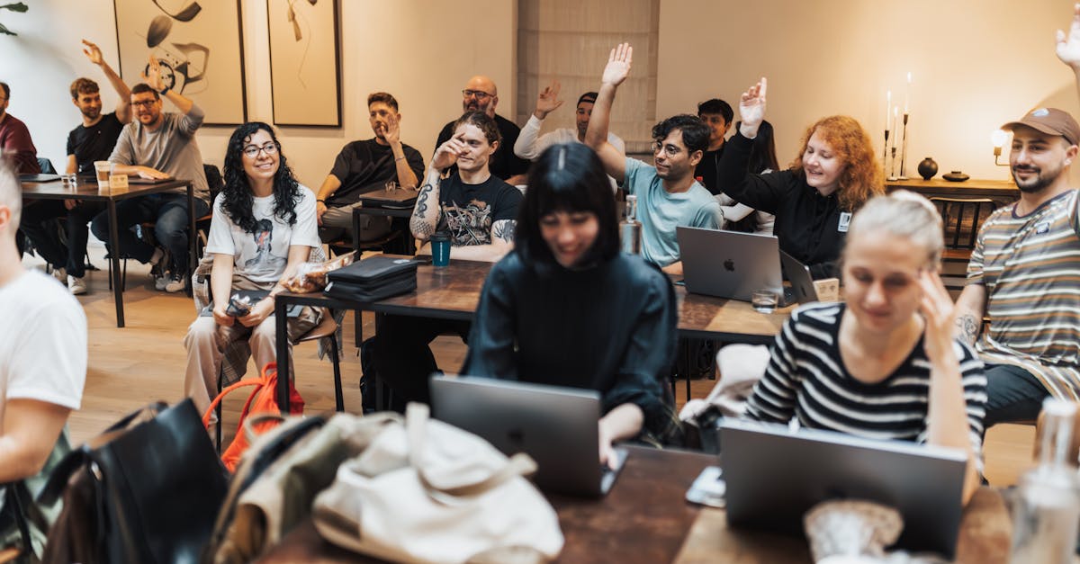 最强短信在线轰炸系统源码实名账号：看图app详情下载教程